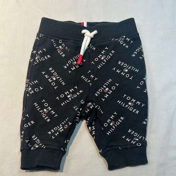 Tommy Hilfiger Black Sweatpants with Graphic Print - Picture 1 of 3